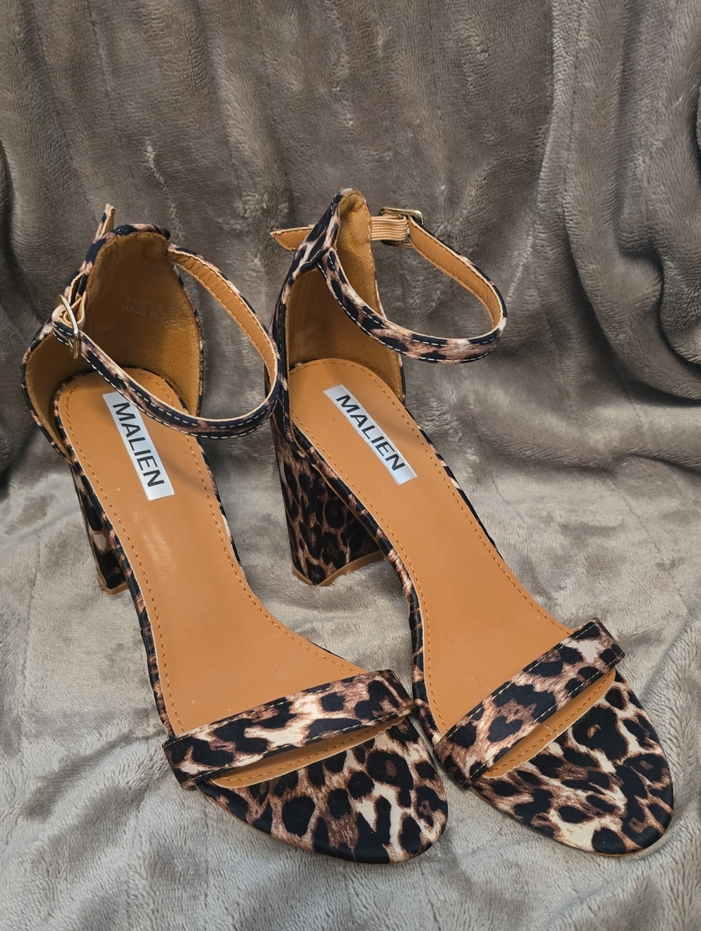 Leopard Print Ankle Strap Block Heel Sandals - Brown